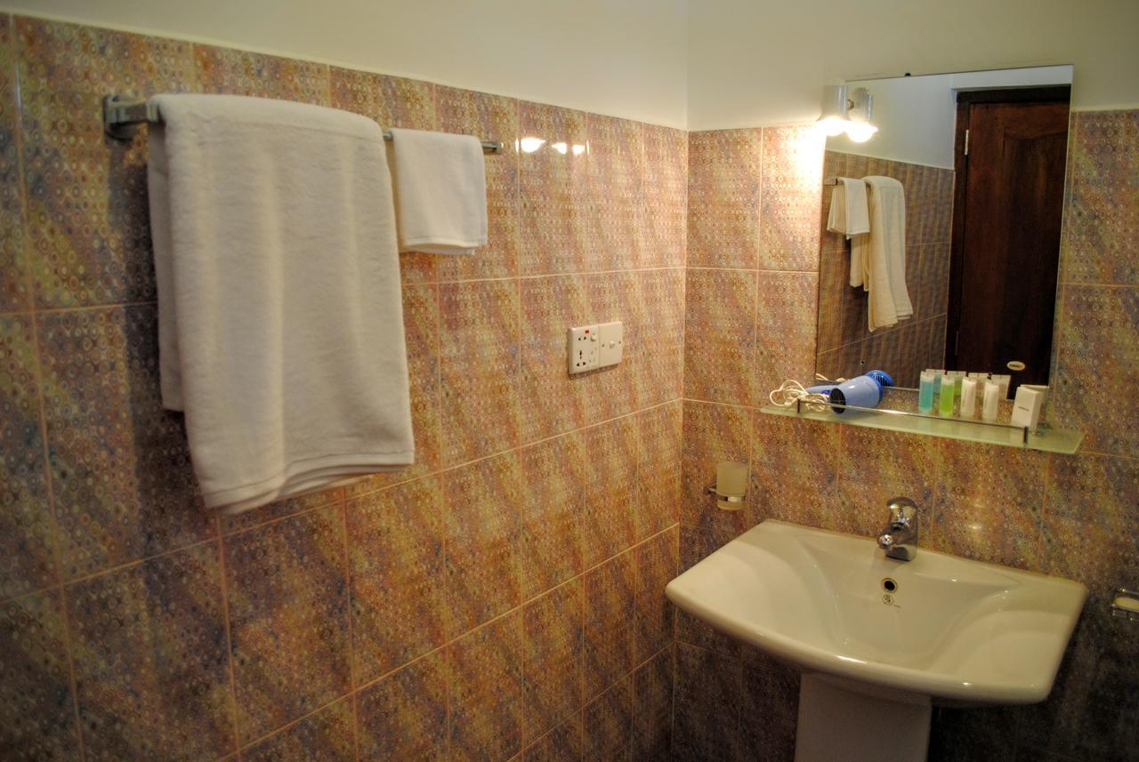 Miura Dutch Edge Hotel Negombo Quarto foto